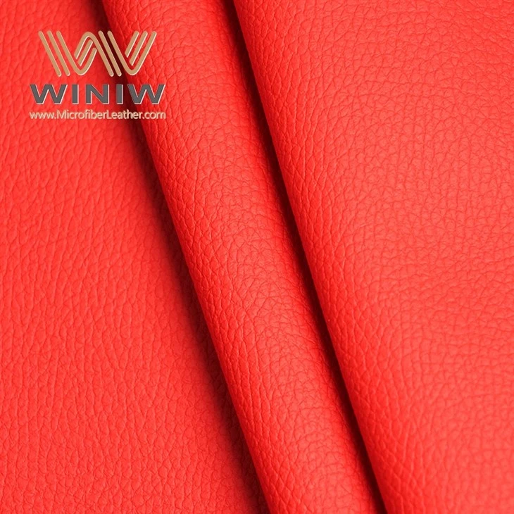 สีแดงหนังเทียม PU Faux Auto วัสดุผ้าตกแต่งภายใน